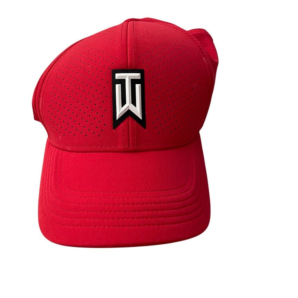 Nike Tiger Woods Heritage 86 Gold Hat Red Adult M/L Fitted‎  Golf